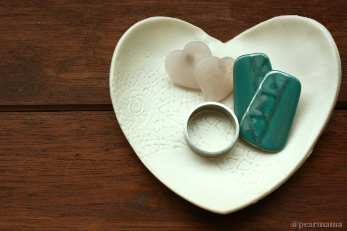 DIY: Make your own clay heart-shaped jewelry dish